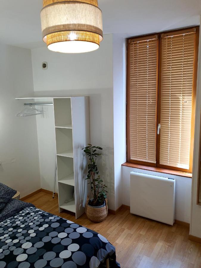 Appartement Cosy Entier, Parking Gratuit Dans La Rue 第戎 外观 照片