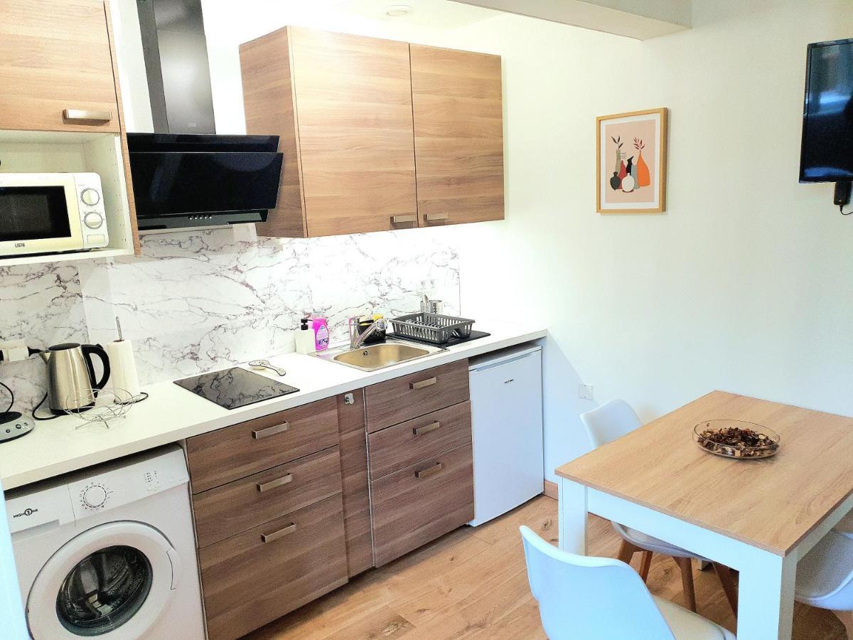 Appartement Cosy Entier, Parking Gratuit Dans La Rue 第戎 外观 照片