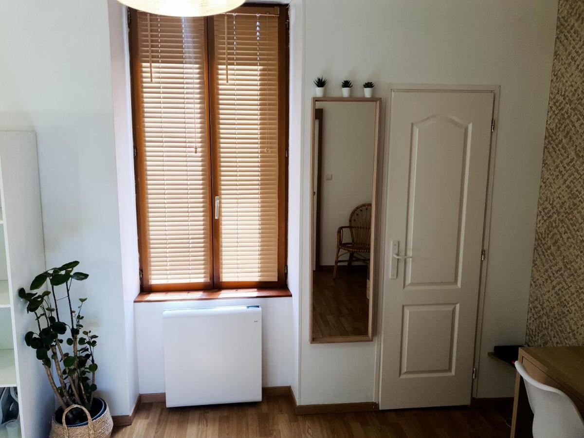Appartement Cosy Entier, Parking Gratuit Dans La Rue 第戎 外观 照片